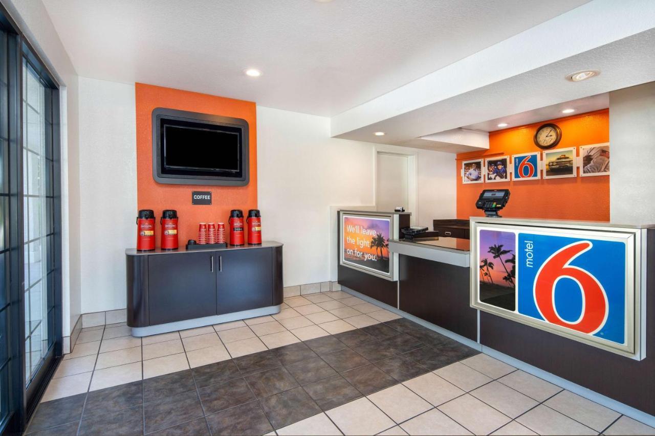 Motel 6-Thousand Oaks, Ca ニューベリーパーク エクステリア 写真