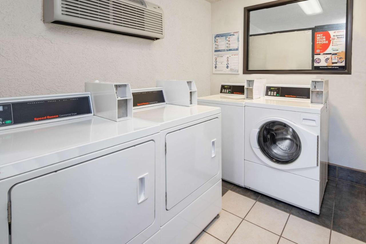 Motel 6-Thousand Oaks, Ca ニューベリーパーク エクステリア 写真