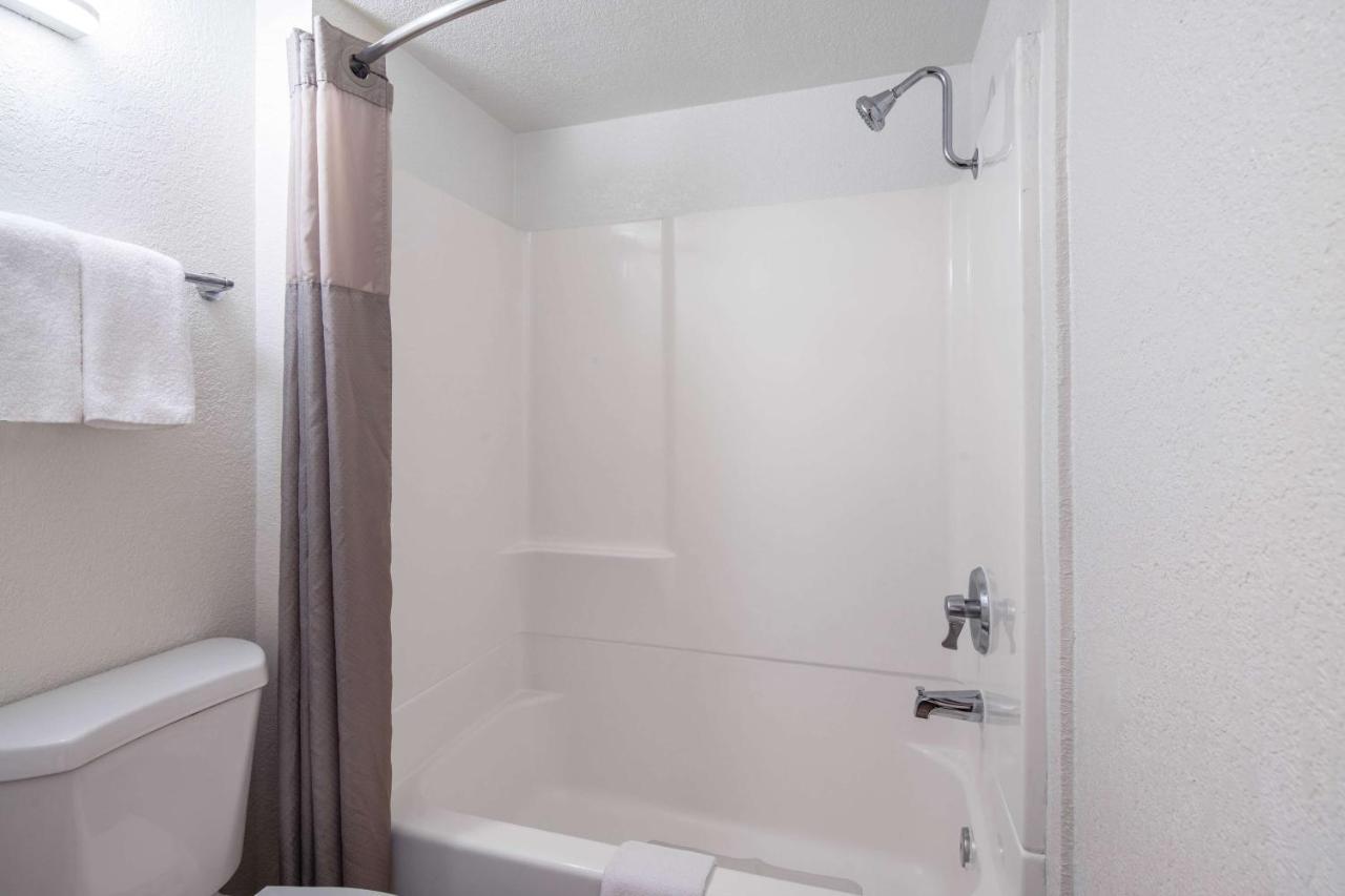 Motel 6-Thousand Oaks, Ca ニューベリーパーク エクステリア 写真