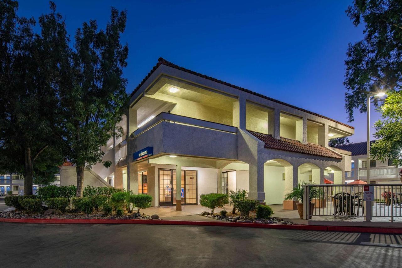 Motel 6-Thousand Oaks, Ca ニューベリーパーク エクステリア 写真