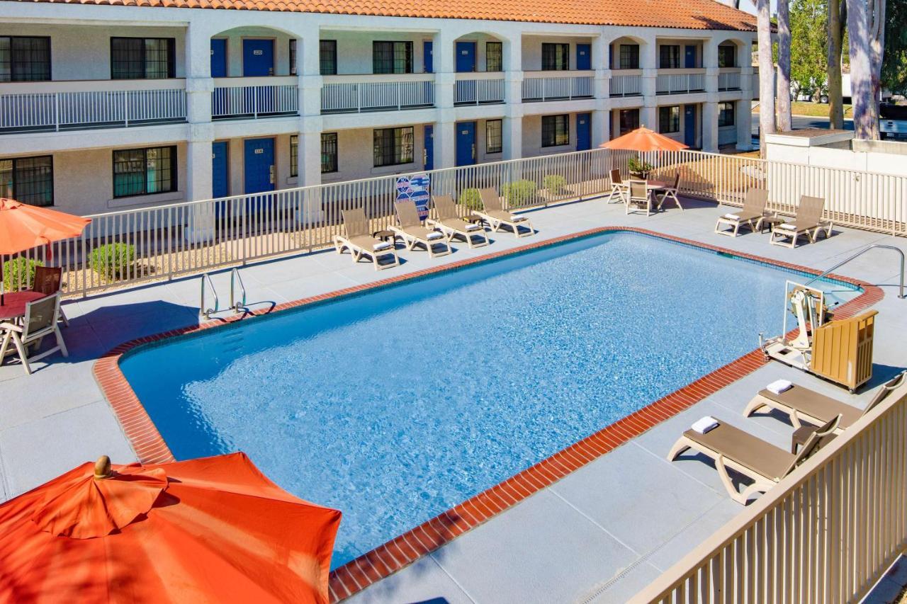 Motel 6-Thousand Oaks, Ca ニューベリーパーク エクステリア 写真